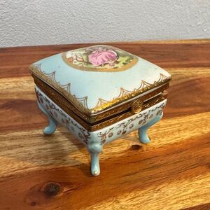 Victorian Style Blue Porcelain Courting Couple Footed Trinket Jewelry Box Chic